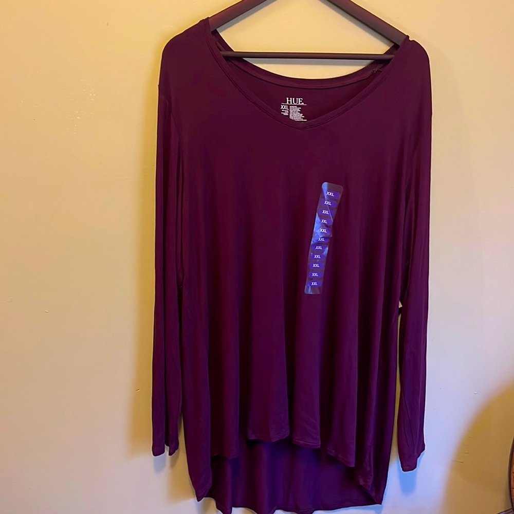 NWT Hue burgundy 2x long sleeve tee
